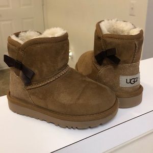 Toddler Ugg Size 8